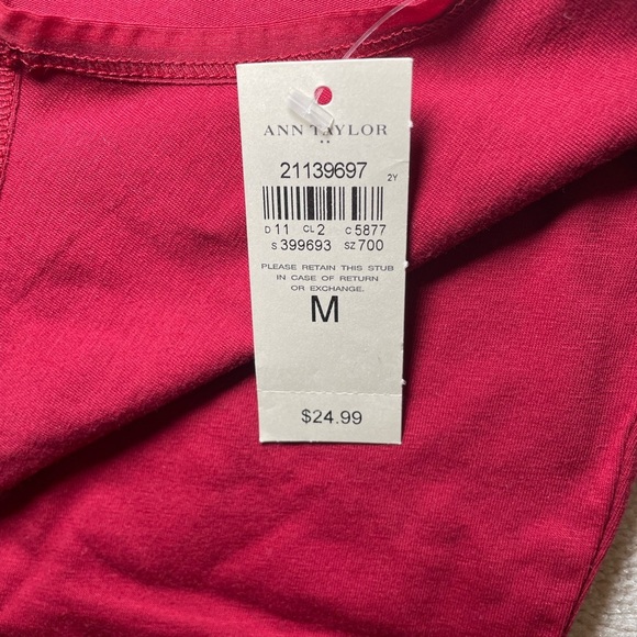 Ann Taylor burgundy tank sz M - Picture 3 of 4